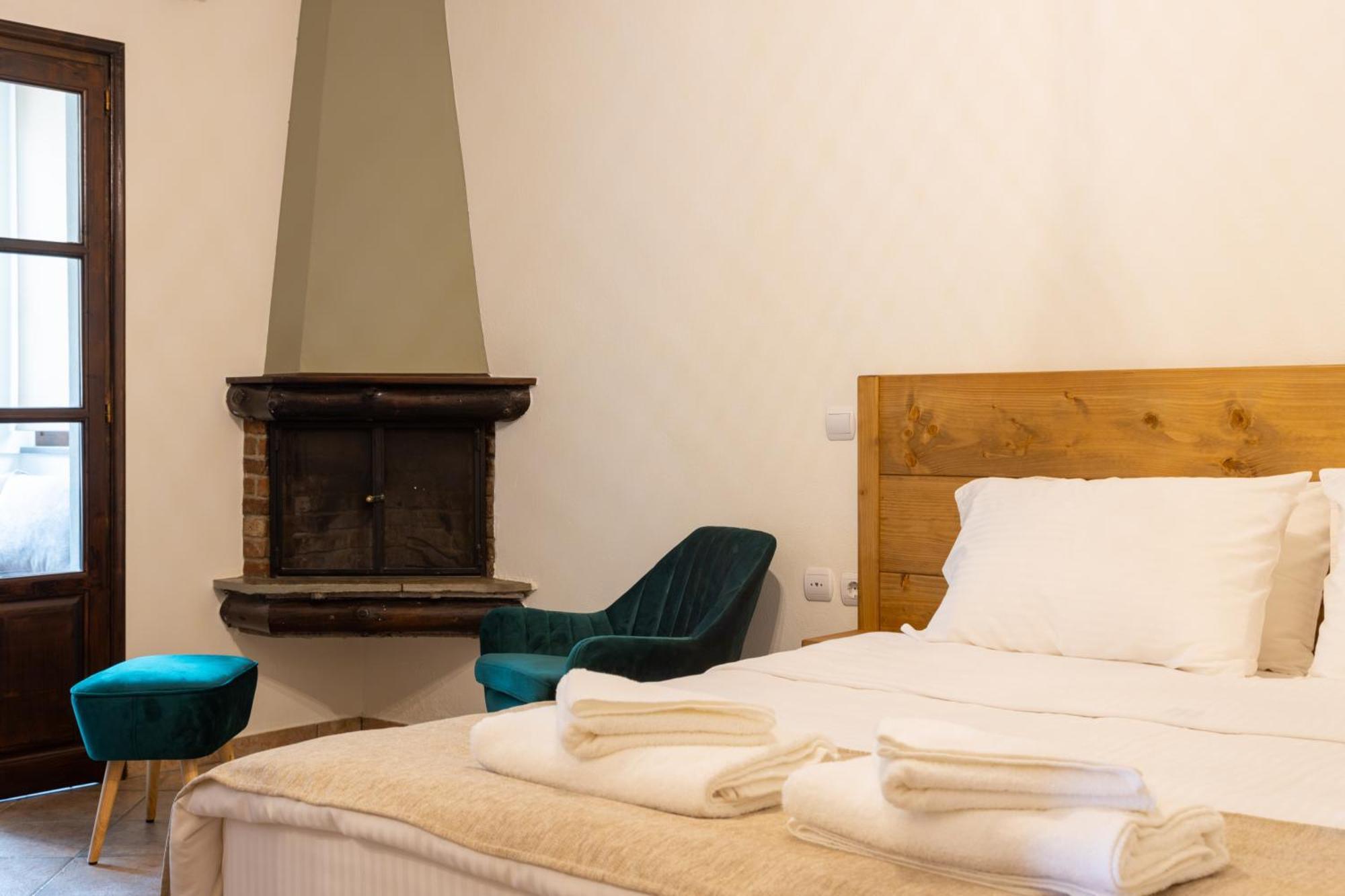 Hotel Katafigio Eláti Eksteriør billede